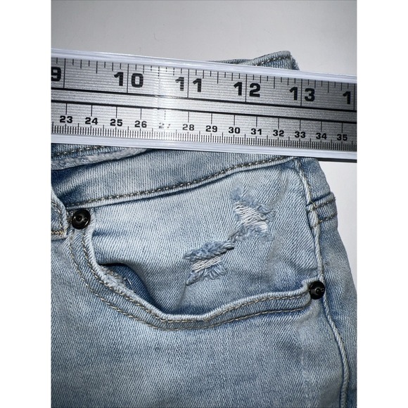 Kancan Jeans Women's Size 28 Skinny Distressed Denim Light Washed Jeans‎ - Picture 6 of 8